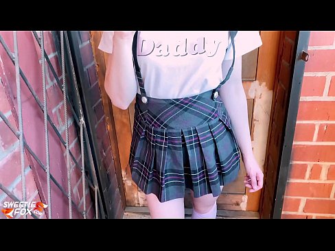 ❤️ A estudante chupa profundamente a sua pila e fode em vez de aulas. ❤️❌ Porno fodido em nós